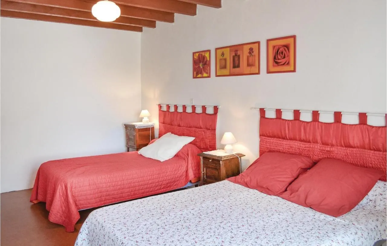 Beautiful Home In Durfort Capelette With Kitchen Holiday home Durfort-Lacapelette